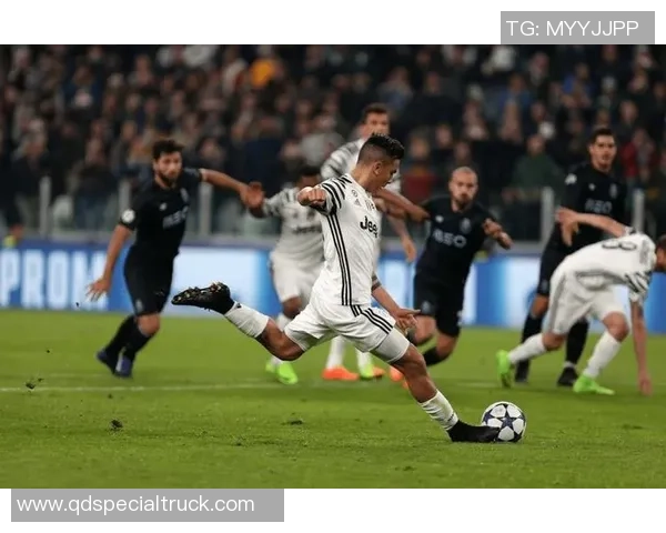 各路球星足球过人技巧大赏 看他们如何轻松突破防线